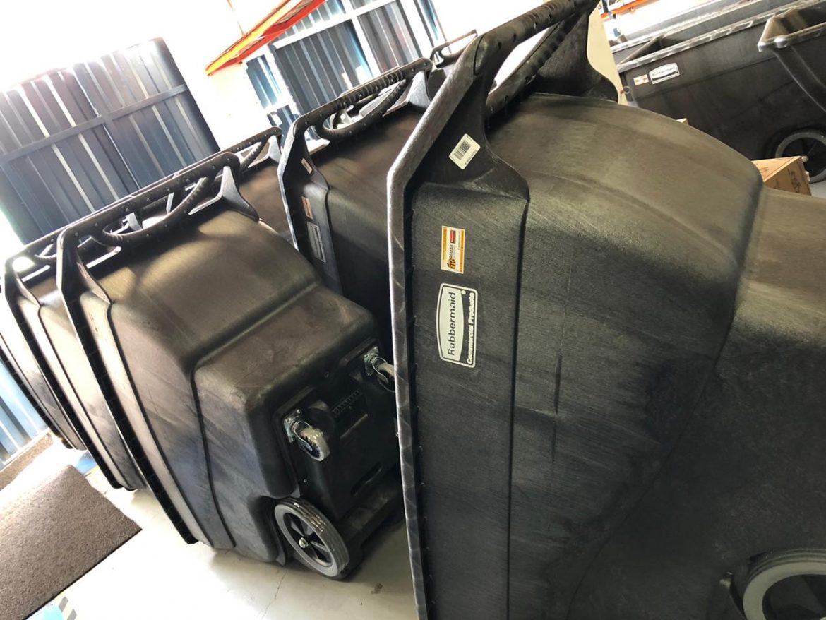 Carros Volcadores Rubbermaid